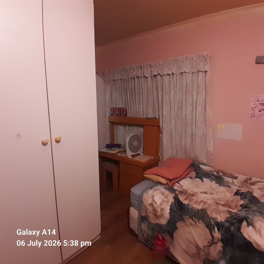 3 Bedroom Property for Sale in Safari Gardens North West